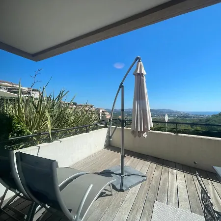 Res Bellevue One Bd With Sea View * Mandelieu
