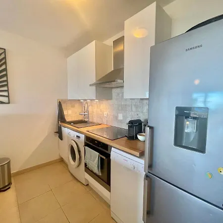 Res Bellevue One Bd With Sea View *